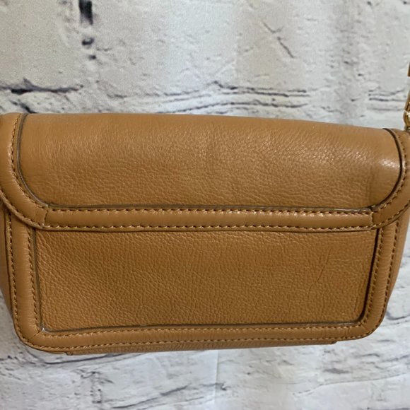 Tory Burch Crossbody w/ detachable strap - Picture 3 of 7